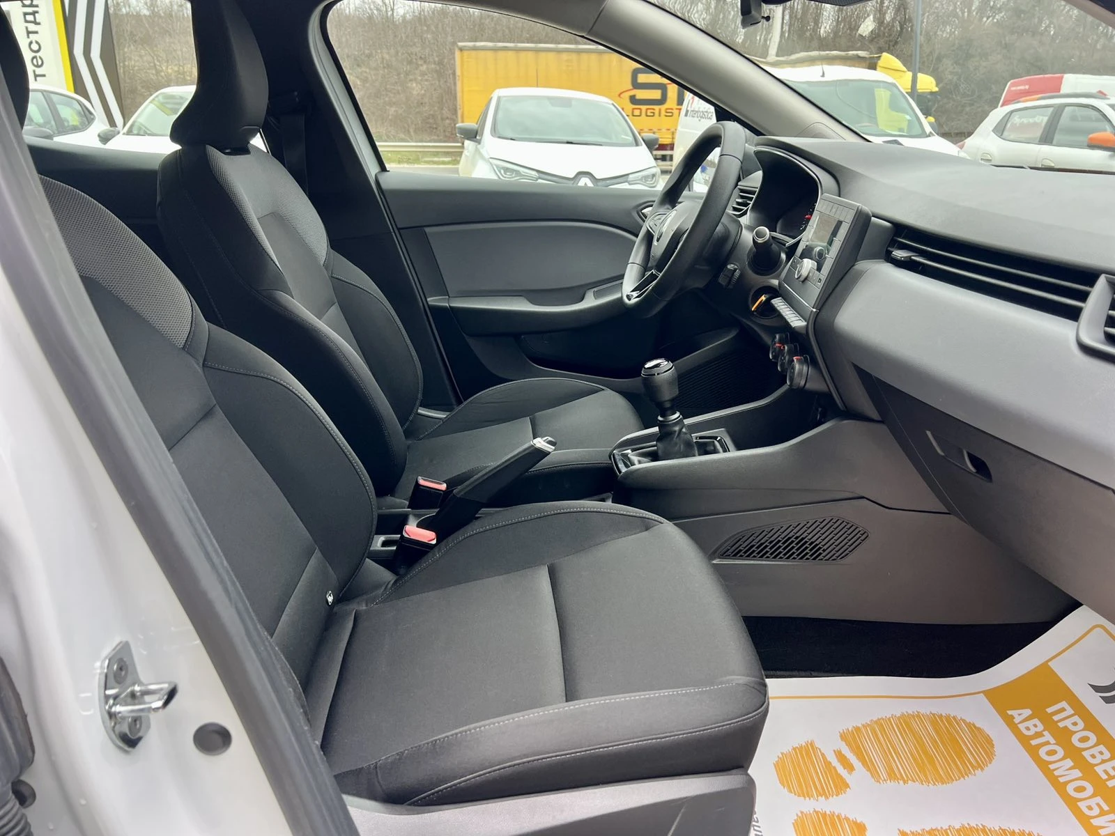 Renault Clio V / 1.0TCe / 90к.с., снимка 12 - Автомобили и джипове - 55811450