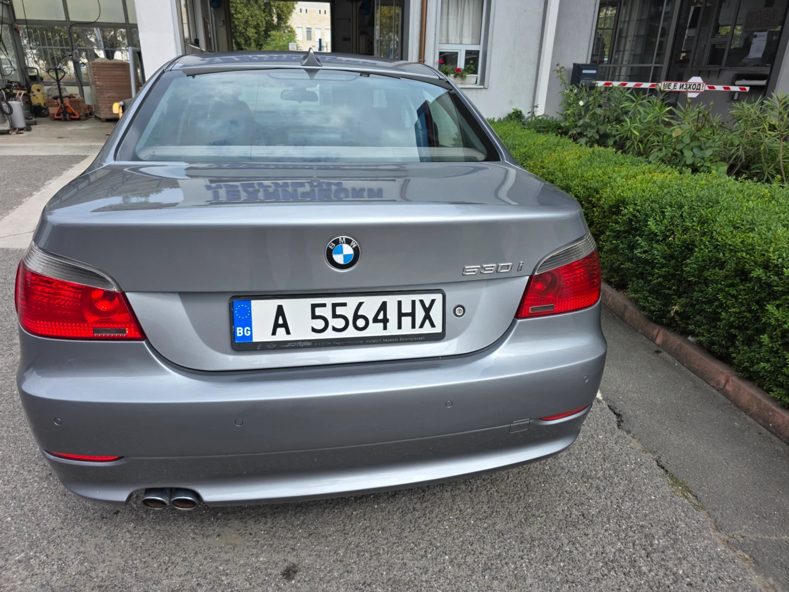 BMW 530 BMW 530i E60 3.0 231к.с. ГАЗ / Автомат / Черна Кож, снимка 3 - Автомобили и джипове - 55823516