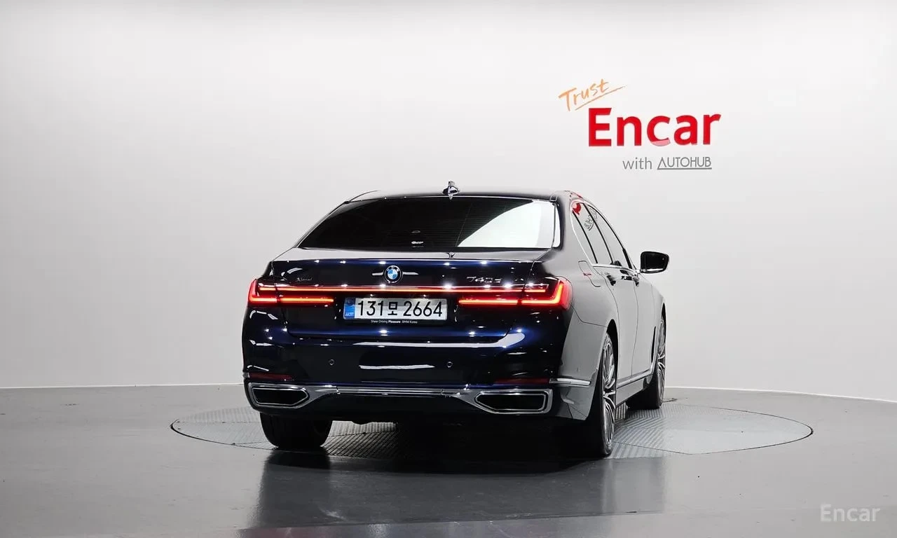 BMW 740 740d xDrive Design Pure Excellence/ЛАЗЕРИ/ДИСТ/360, снимка 4 - Автомобили и джипове - 55833945