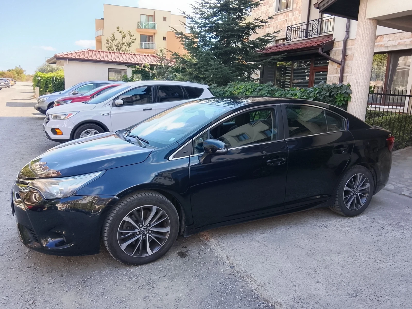 Toyota Avensis 2.0 D4D, снимка 5 - Автомобили и джипове - 55976106