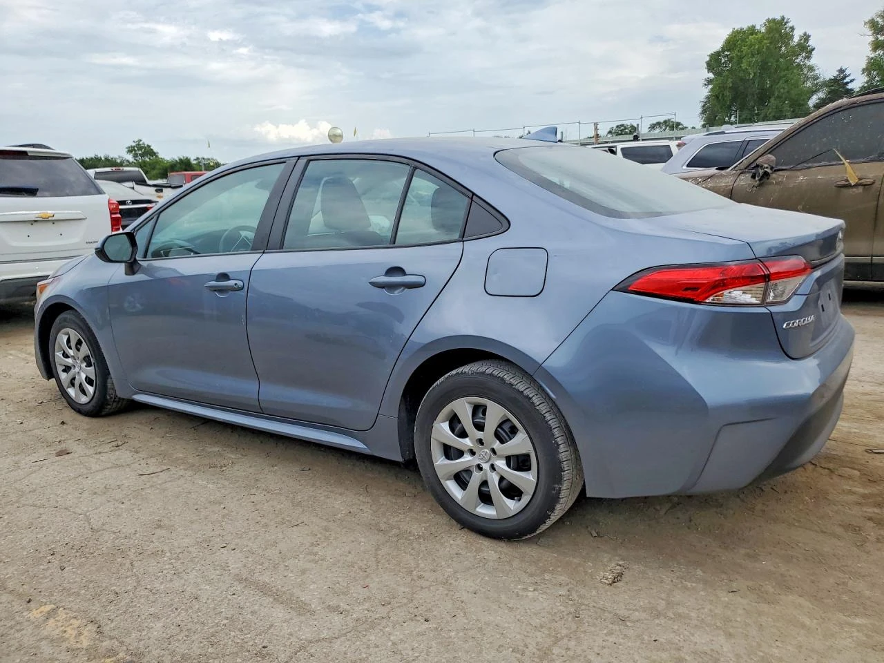 Toyota Corolla 2.0l Le, снимка 2 - Автомобили и джипове - 56088343