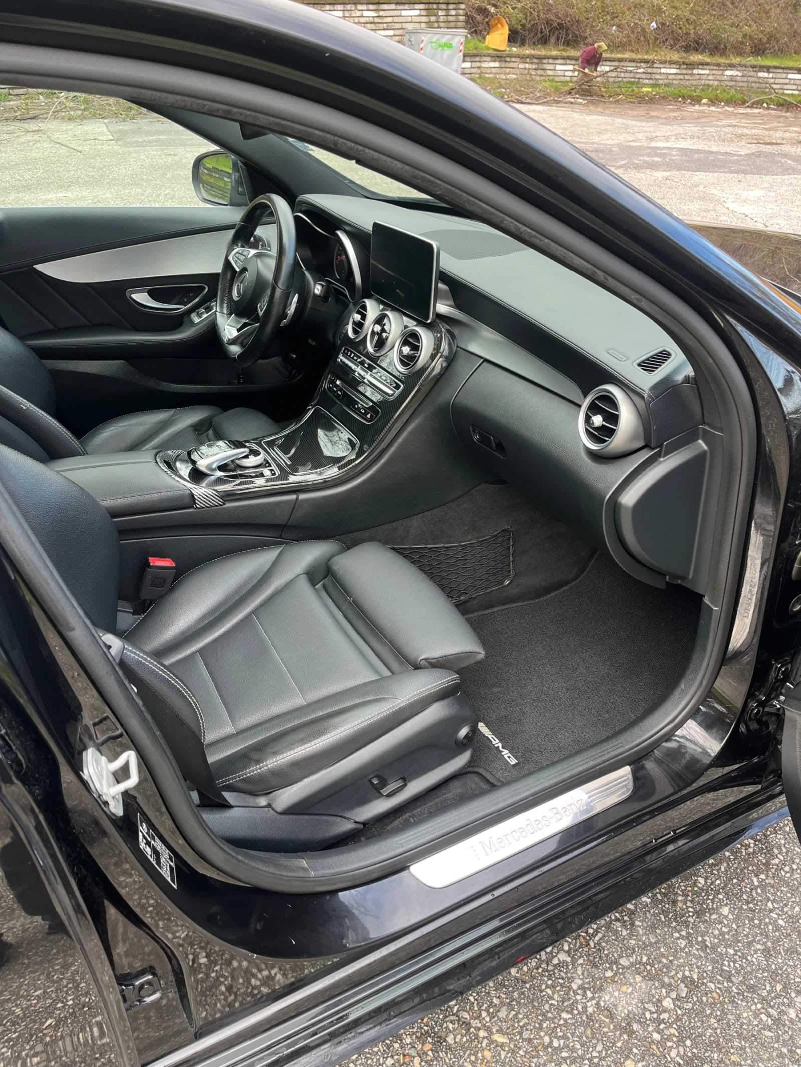 Mercedes-Benz C 300, снимка 11 - Автомобили и джипове - 56132675