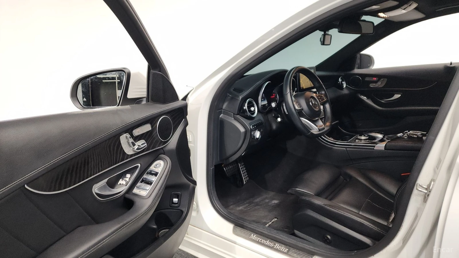 Mercedes-Benz C 250 155 kW| AMG LINE | HUD | 360 | PANORAMA  | Mobile.bg � ����������� 10