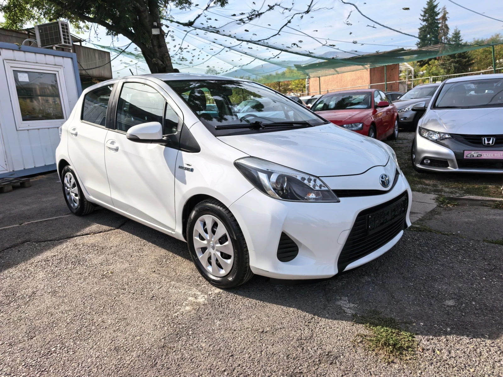 Toyota Yaris 1.5 i HYBRID | Mobile.bg � ����������� 8
