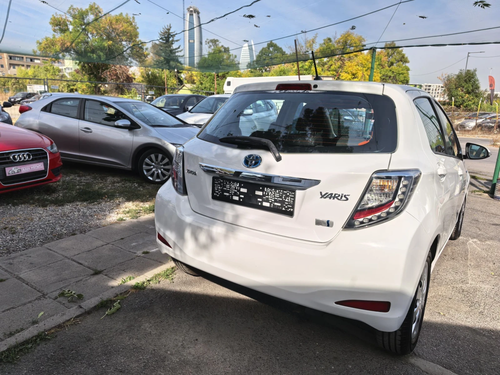Toyota Yaris 1.5 i HYBRID | Mobile.bg � ����������� 6