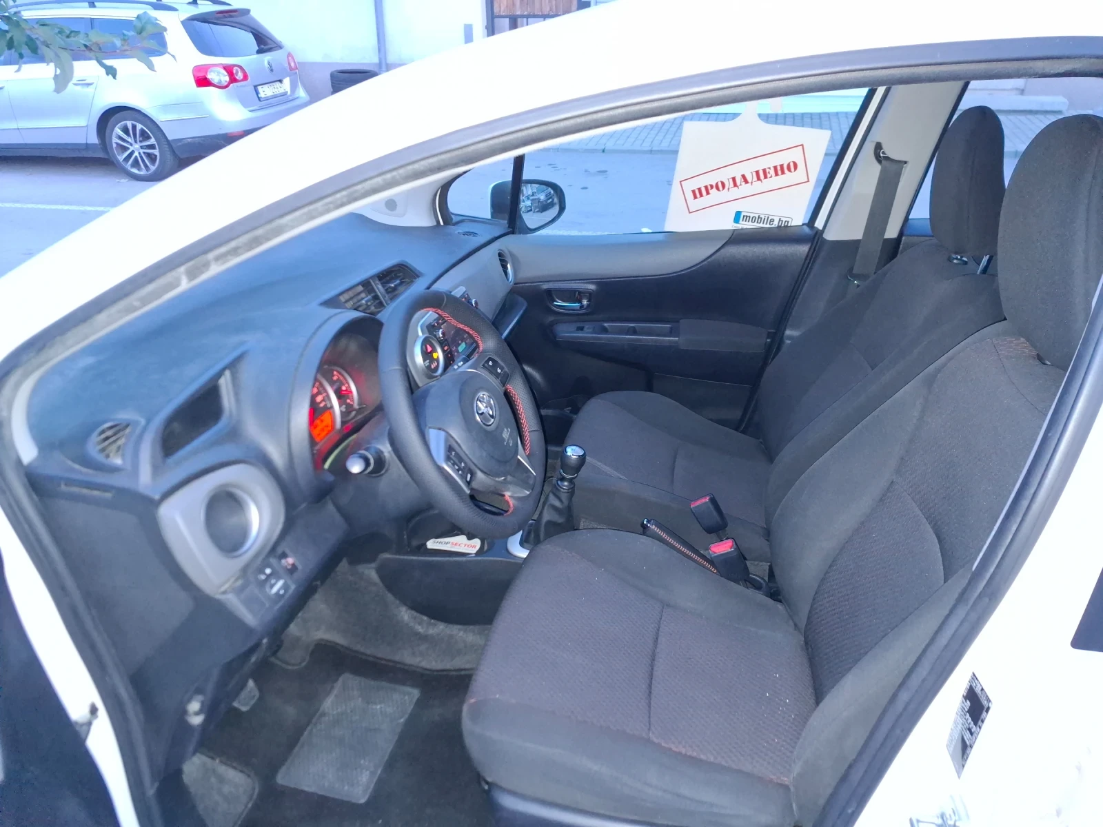 Toyota Yaris Хубава кола, снимка 8 - Автомобили и джипове - 56609817