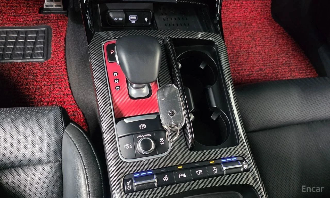 Kia Stinger, снимка 11 - Автомобили и джипове - 56736855