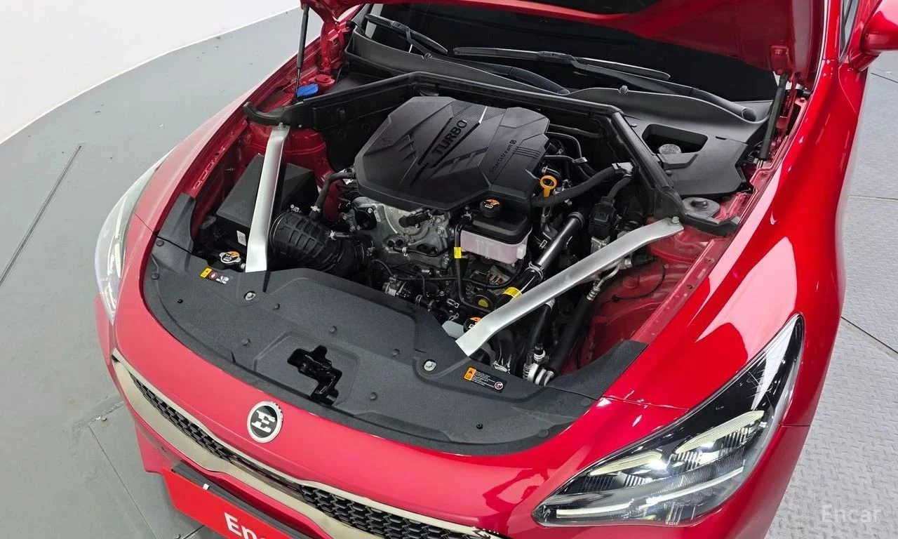 Kia Stinger, снимка 17 - Автомобили и джипове - 56736855