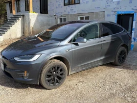 ������ Tesla Model X