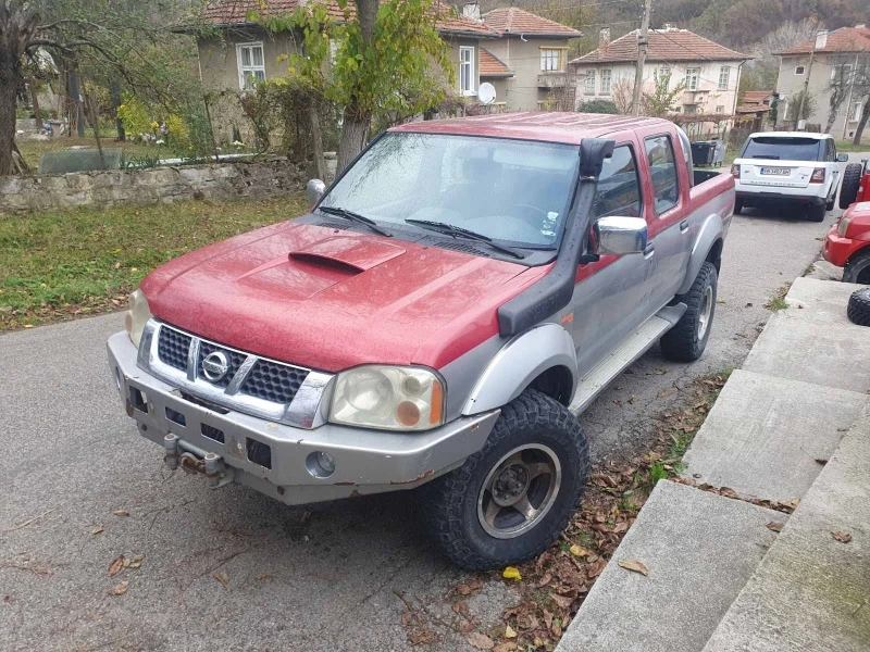 Nissan Navara 2.5dci, снимка 1 - Автомобили и джипове - 46833967