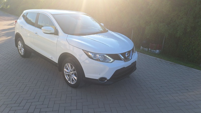 Nissan Qashqai 1.2DIG-T navi, снимка 4 - Автомобили и джипове - 46320592