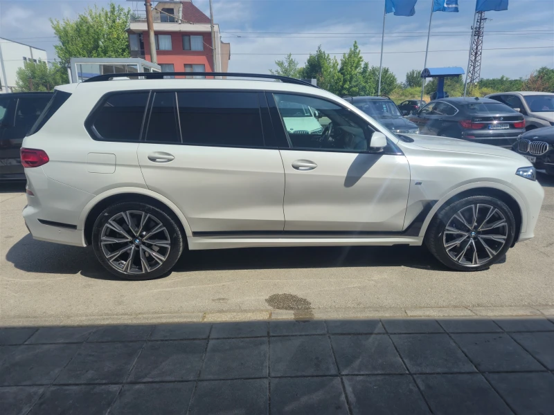 BMW X7 M50i, снимка 14 - Автомобили и джипове - 51044323