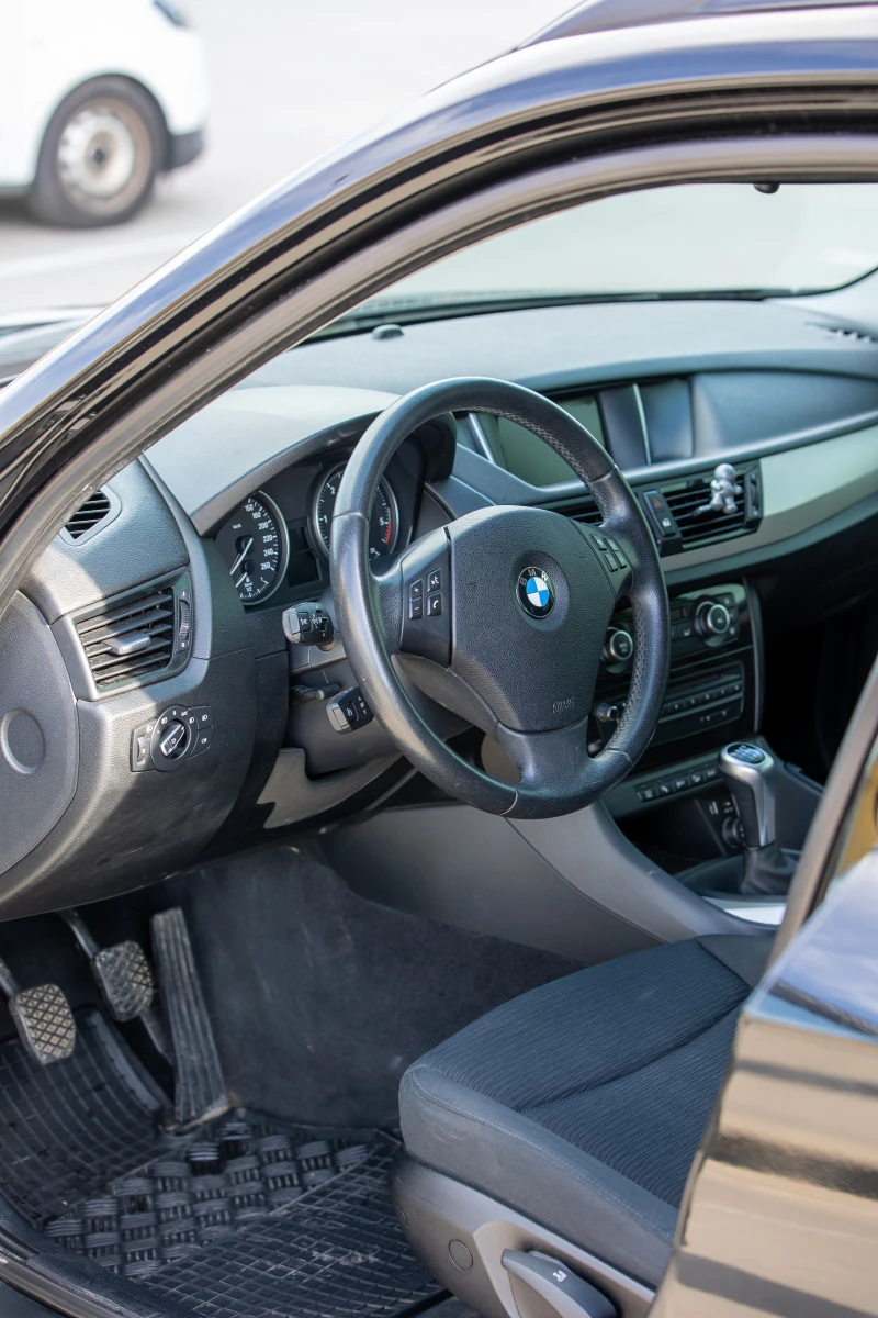 BMW X1, снимка 10 - Автомобили и джипове - 52328109