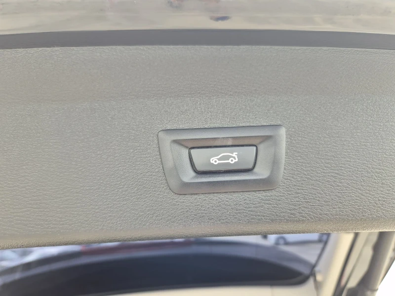 BMW X1 2, 0D X-Drive, снимка 12 - Автомобили и джипове - 52366028