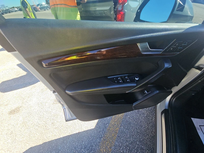 Audi Q5 Premium Plus, снимка 11 - Автомобили и джипове - 52516665