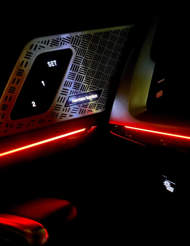 BMW X1 23i Mild Hybrid xDrive, снимка 11 - Автомобили и джипове - 52645281