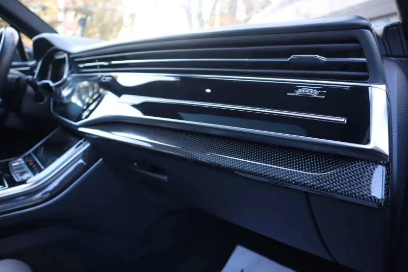 Audi SQ7 4.0TDI/Quattro/HuD/Камера 360/Карбон/Пано/6+ 1/Bos, снимка 8 - Автомобили и джипове - 52833867