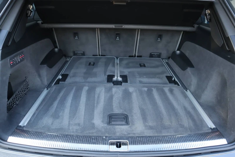 Audi SQ7 4.0TDI/Quattro/HuD/Камера 360/Карбон/Пано/6+ 1/Bos, снимка 11 - Автомобили и джипове - 52833867