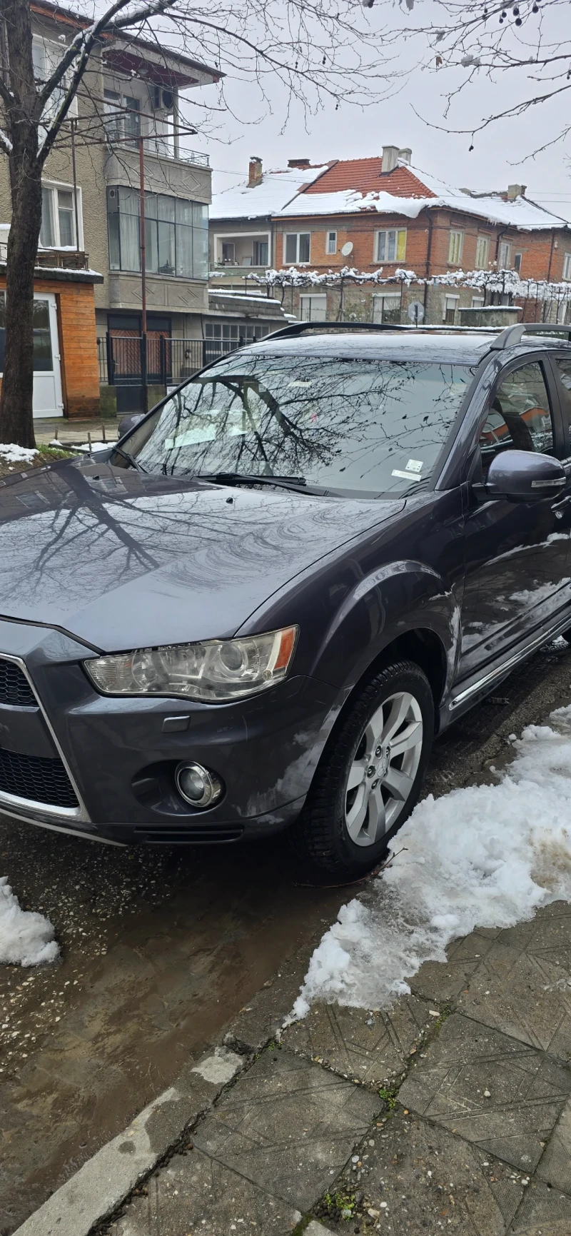 Mitsubishi Outlander, снимка 13 - Автомобили и джипове - 53341696