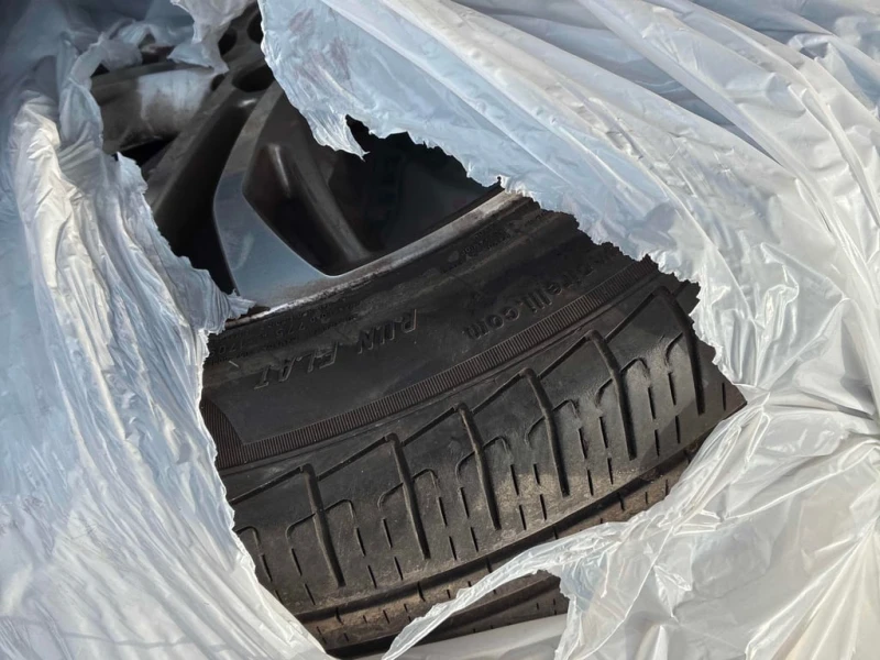 BMW X1 XDRIVE * ПОДГРЕВИ* ПАНОРАМА* ДВА ЧИФТА ГУМИ/ДЖАНТИ, снимка 13 - Автомобили и джипове - 53397501