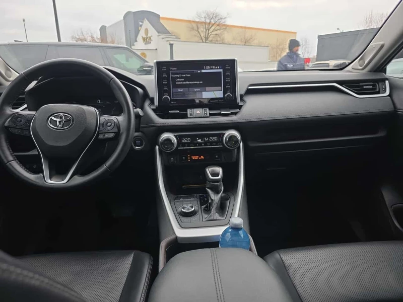 Toyota Rav4 Limited * AWD * 360  * Обдухване * Шибидах * , снимка 9 - Автомобили и джипове - 53526884