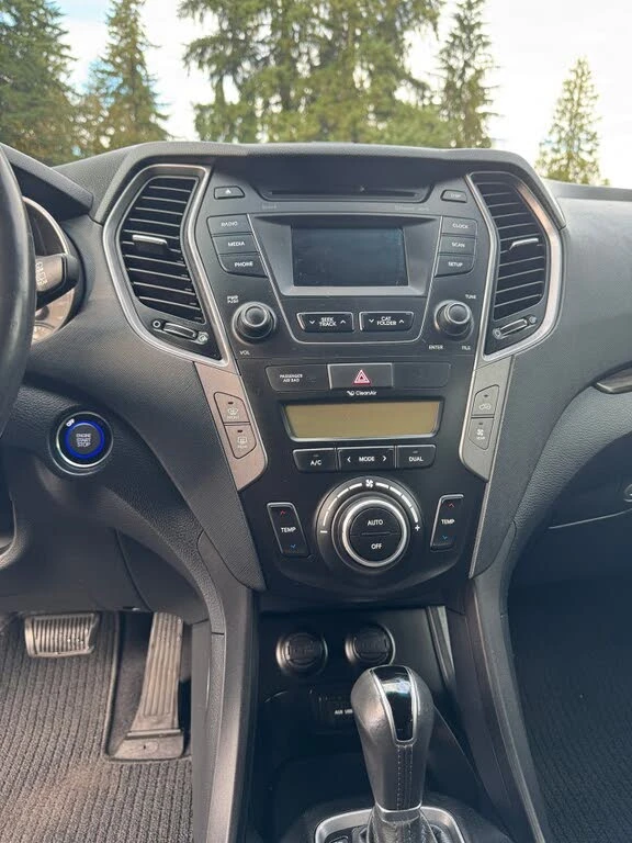 Hyundai Santa fe XL Luxury* ПОДГРЕВ* ПАНОРАМА* LANE ASSIST* KAYLESS, снимка 6 - Автомобили и джипове - 53123487