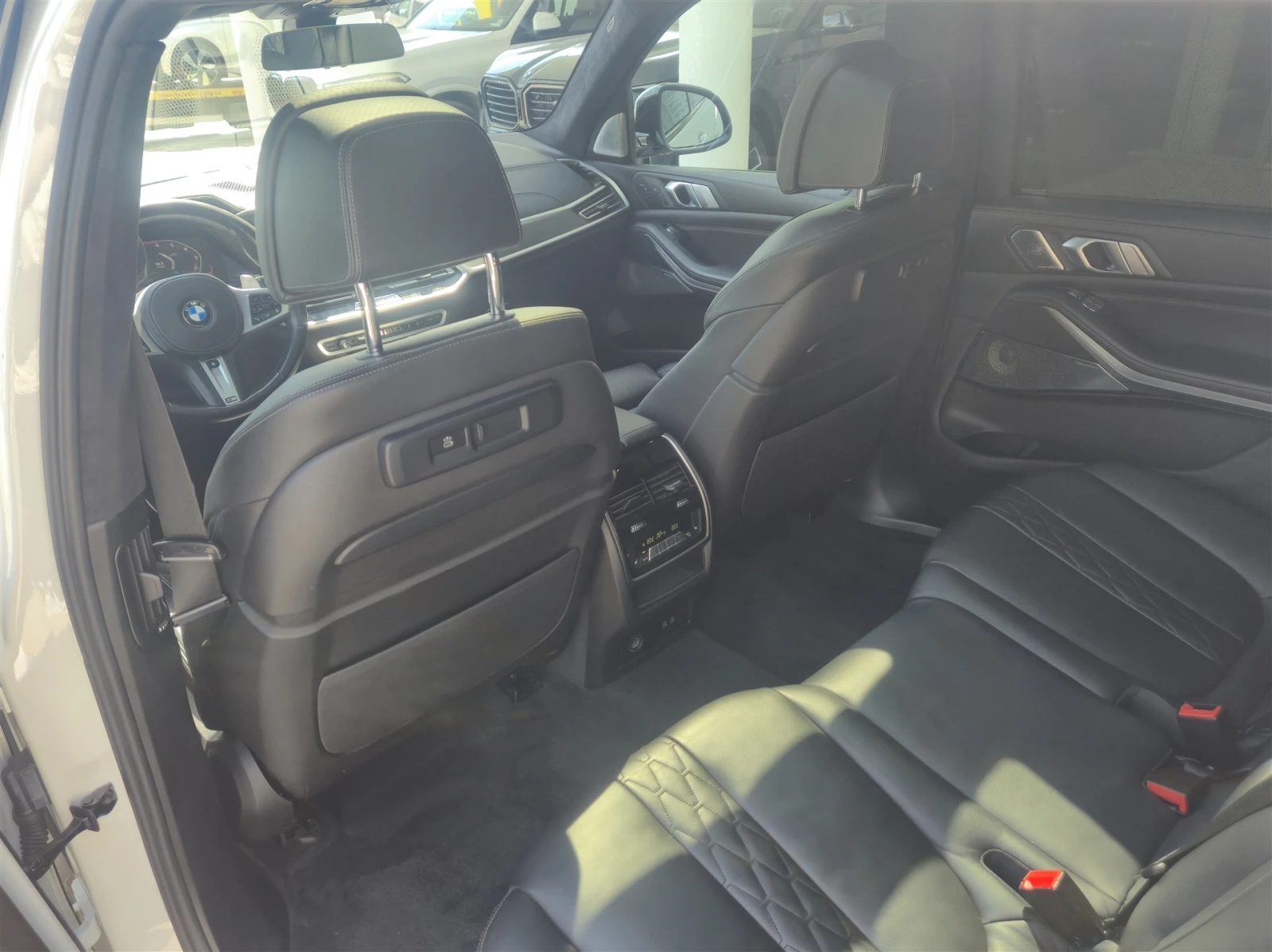 BMW X7 M50i | Mobile.bg   12