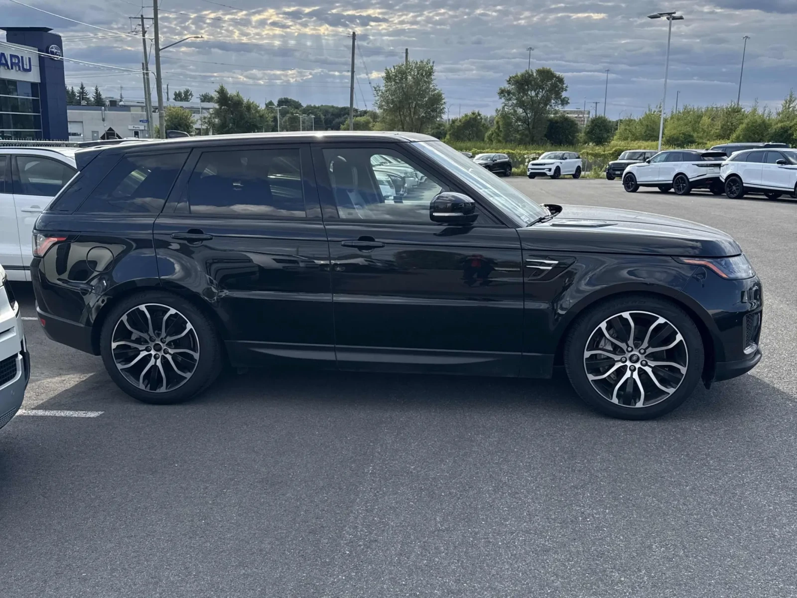 Land Rover Range Rover Sport * SE* * АВТОКРЕДИТ* * ЦЕНА ДО БЪЛГАРИЯ*  - изображение 3