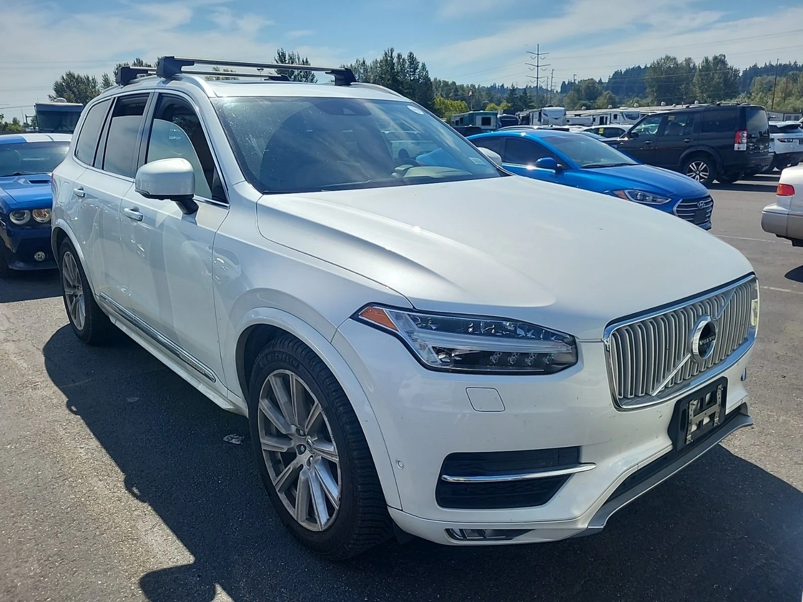 Volvo Xc90 INSCRIPTION* DIGITAL* DISTRONIK* PANO* 7МЕСТА* B&W - изображение 3