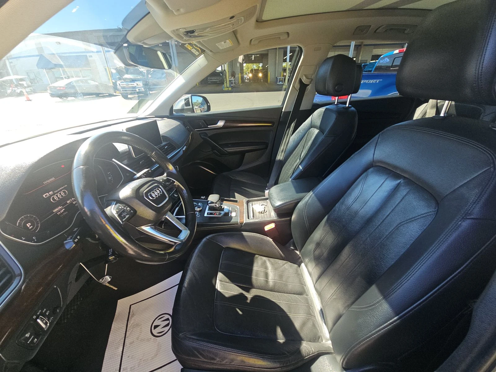 Audi Q5 Premium Plus - изображение 9