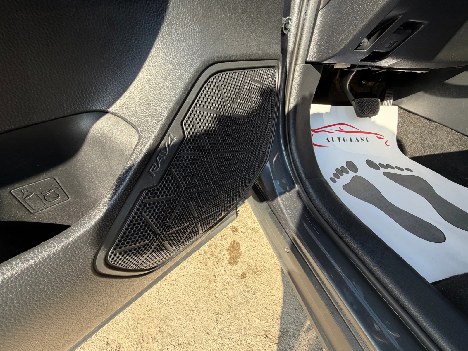 Toyota Rav4, снимка 15 - Автомобили и джипове - 53754510