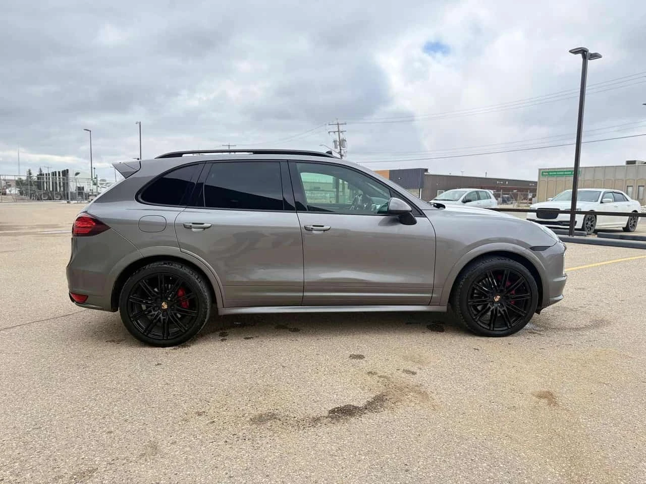 Porsche Cayenne GTS  CARFAX, снимка 4 - Автомобили и джипове - 54330675