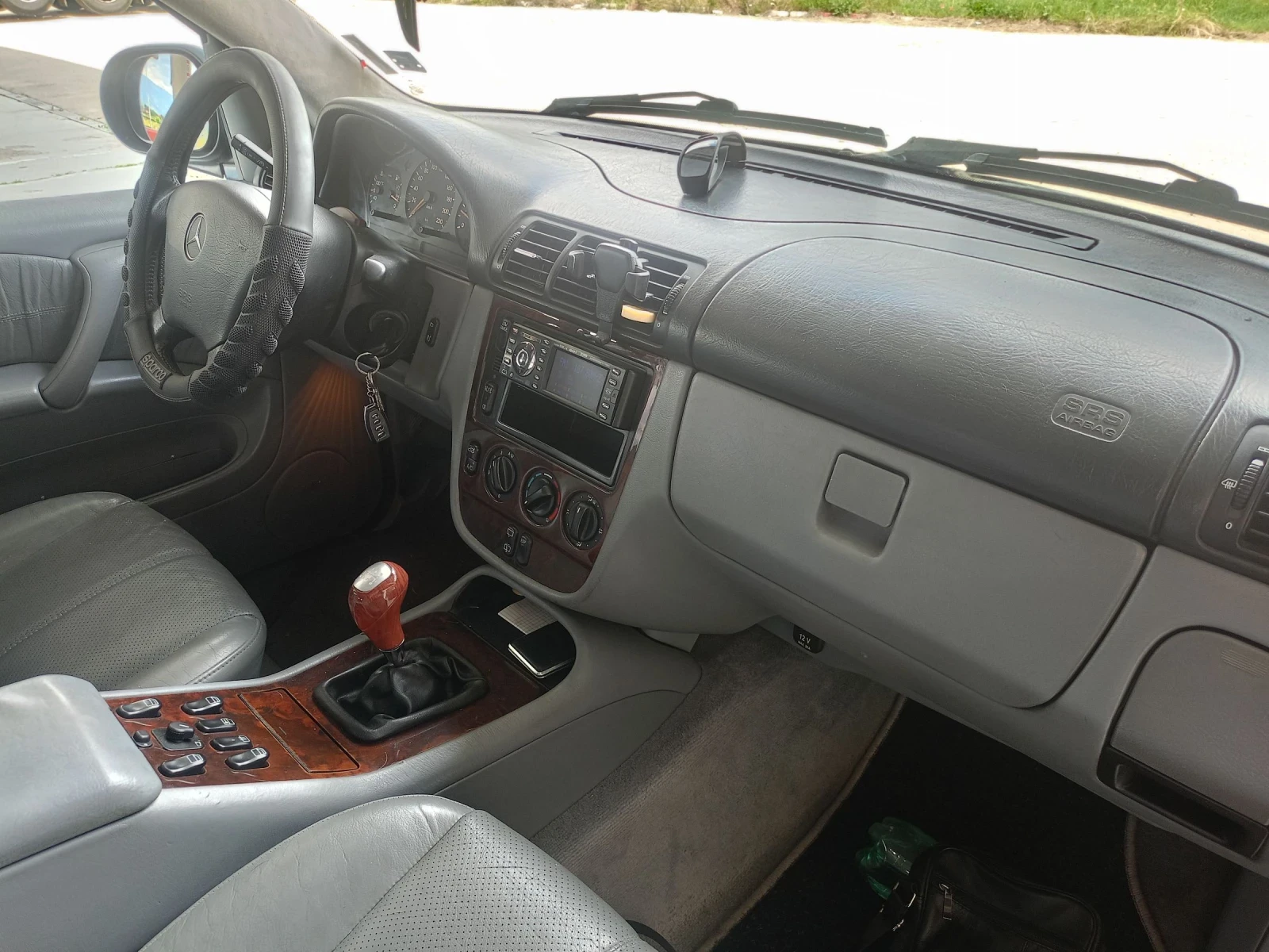 Mercedes-Benz ML 270 CDI Ръчка, снимка 10 - Автомобили и джипове - 54825441