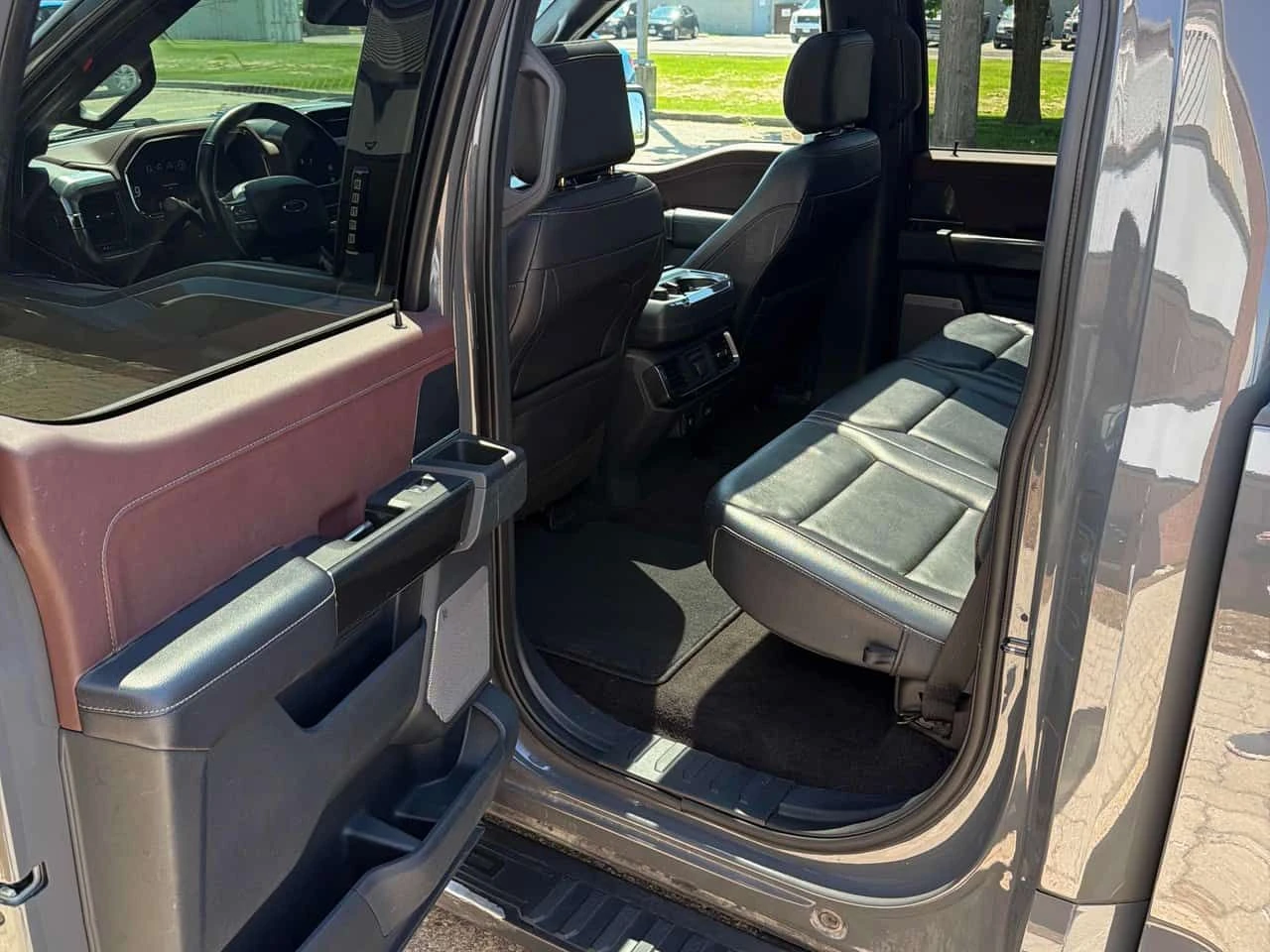 Ford F150 * 4WD SuperCrew 5.5' Box * ПРЕДСТАВИТЕЛСТВО, снимка 14 - Автомобили и джипове - 54859801