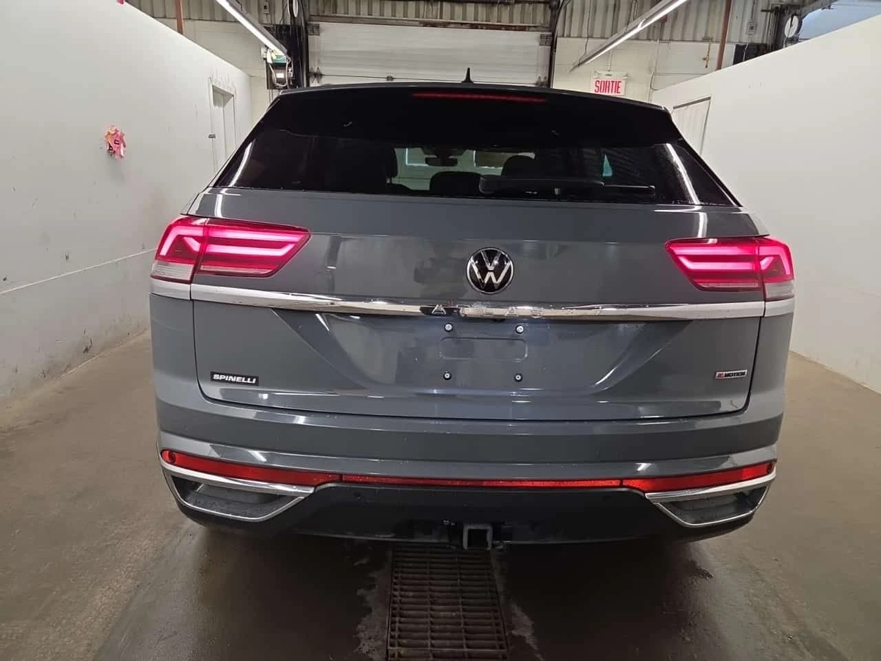 VW Atlas HIGHLINE| ПОДГРЕВИ| ПАНОРАМА 2 КЛЮЧА, снимка 4 - Автомобили и джипове - 55541917