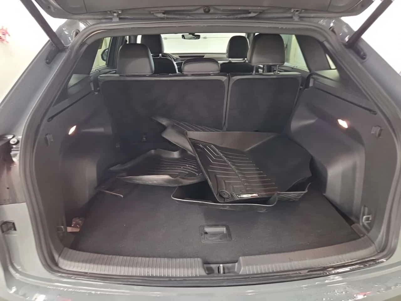 VW Atlas HIGHLINE| ПОДГРЕВИ| ПАНОРАМА 2 КЛЮЧА, снимка 15 - Автомобили и джипове - 55541917