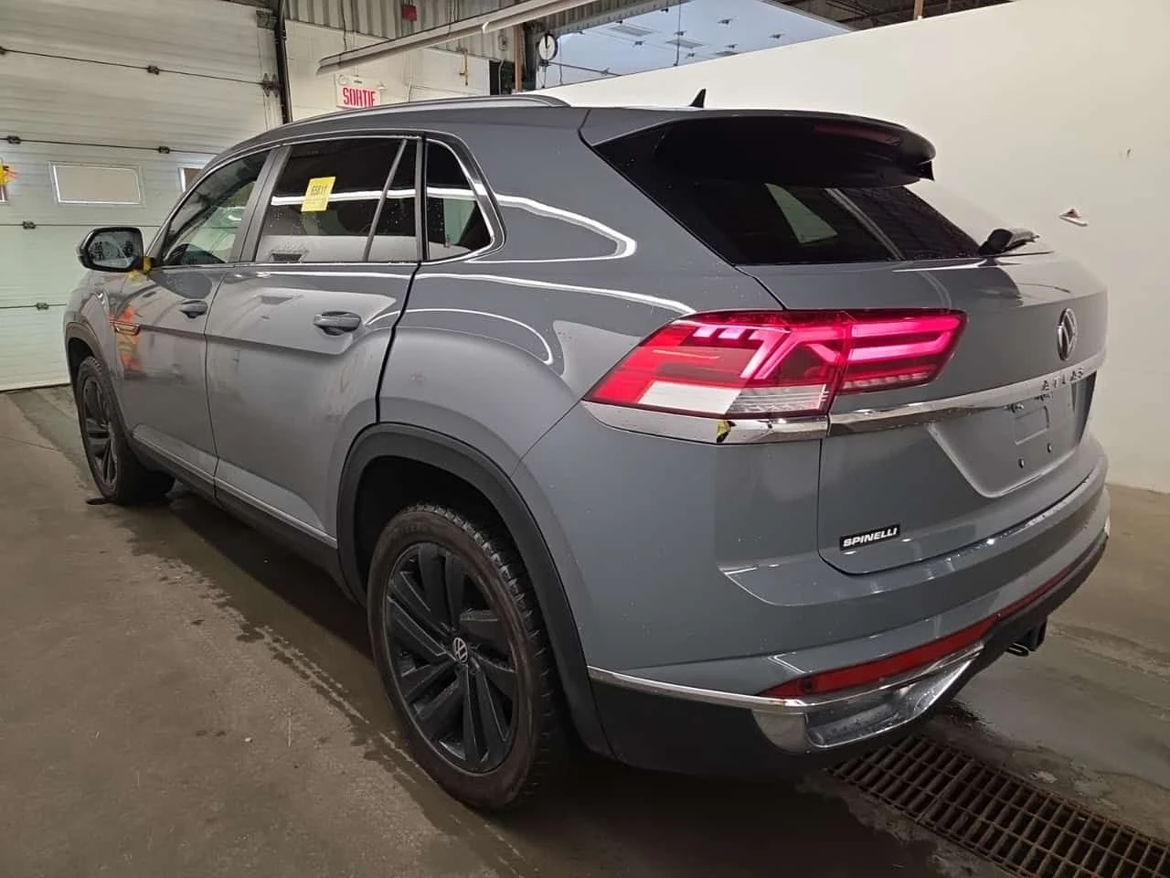 VW Atlas HIGHLINE| ПОДГРЕВИ| ПАНОРАМА 2 КЛЮЧА, снимка 5 - Автомобили и джипове - 55541917