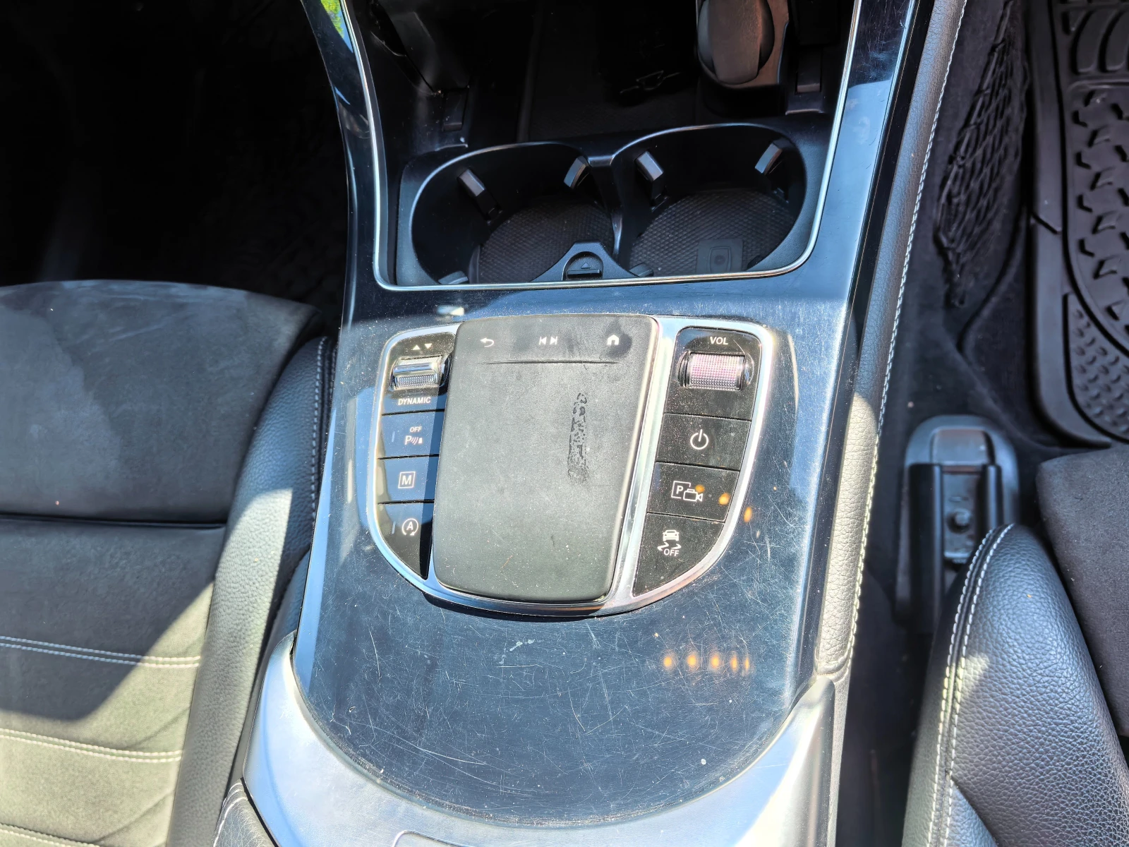 Mercedes-Benz GLC 220 4matic AMG, снимка 11 - Автомобили и джипове - 56021409