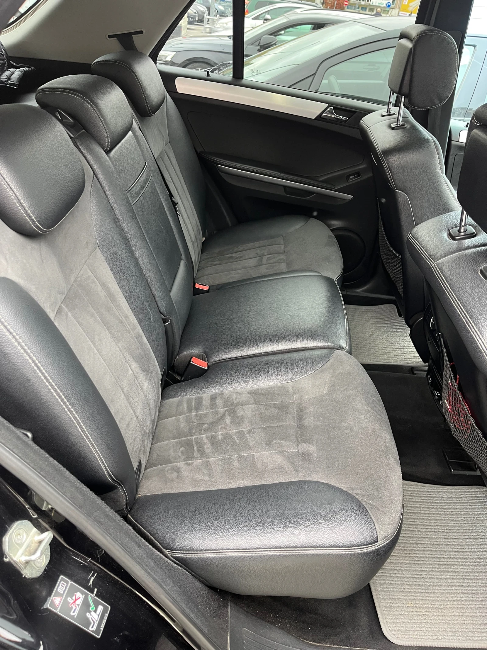 Mercedes-Benz ML 320, снимка 5 - Автомобили и джипове - 56475136