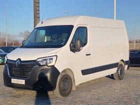 ������ Renault Master