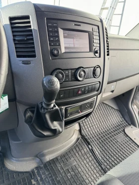 Mercedes-Benz Sprinter 319 6 цилиндъра, снимка 5