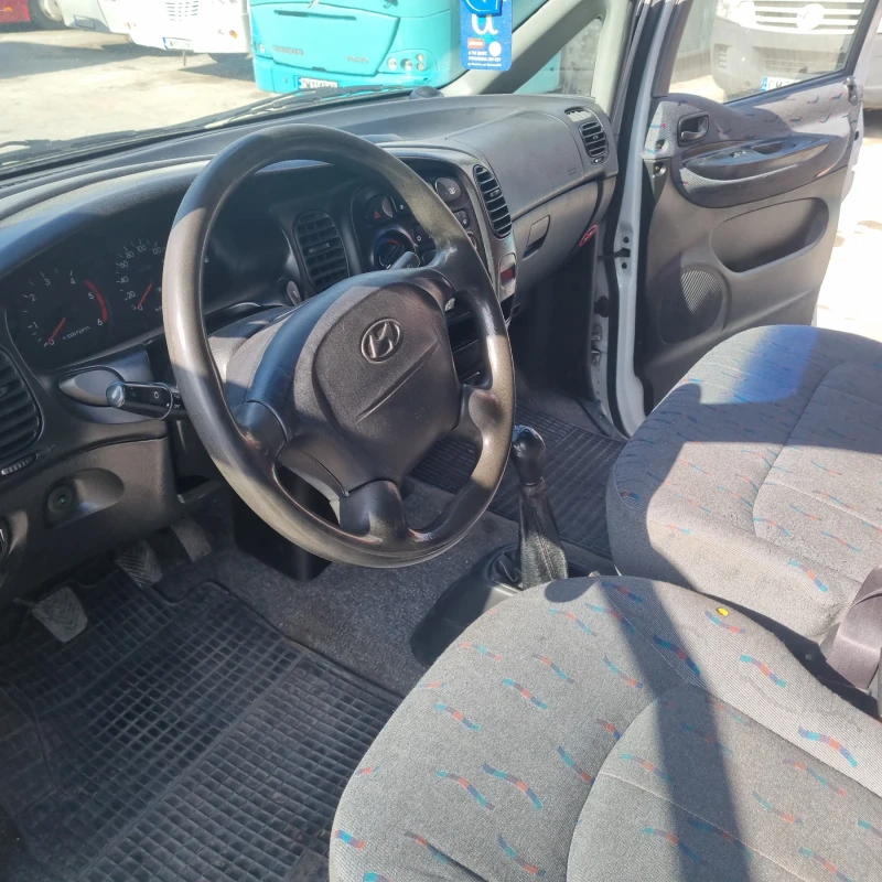 Hyundai H1, снимка 8 - Бусове и автобуси - 47951540