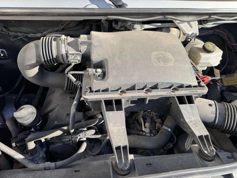 Mercedes-Benz Sprinter 319 6 цилиндъра, снимка 12 - Бусове и автобуси - 53098932