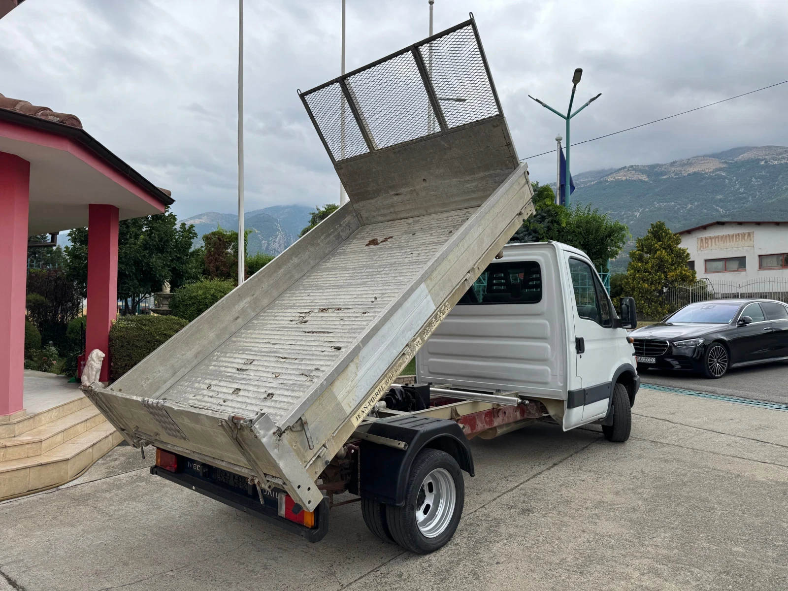 Iveco Daily 35C15* Тристранен самосвал - изображение 6