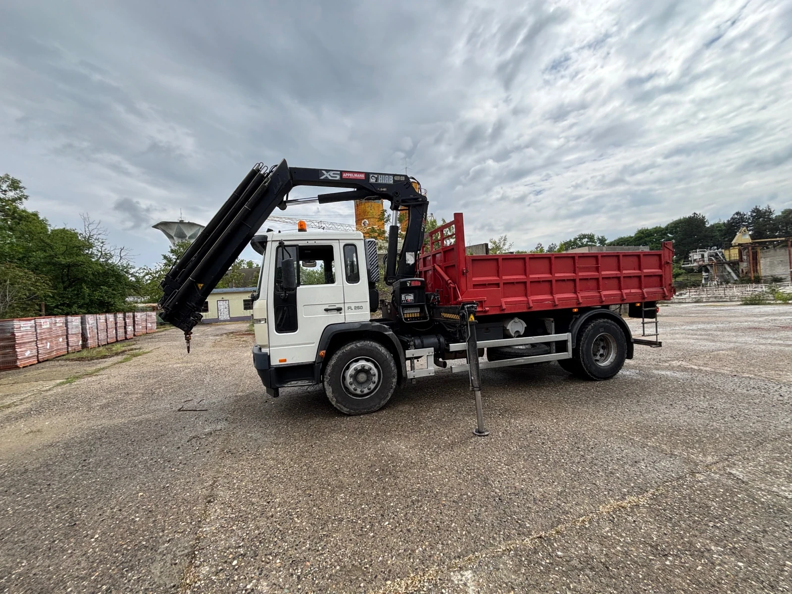 Volvo Fl ПЕРФЕКТЕН, снимка 4 - Камиони - 54643921