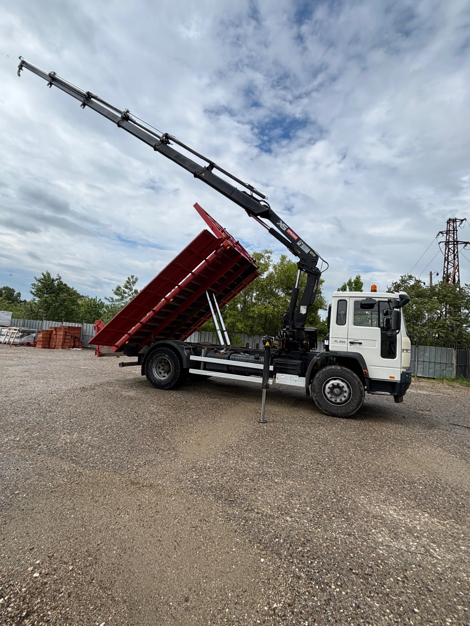 Volvo Fl ПЕРФЕКТЕН, снимка 11 - Камиони - 54643921