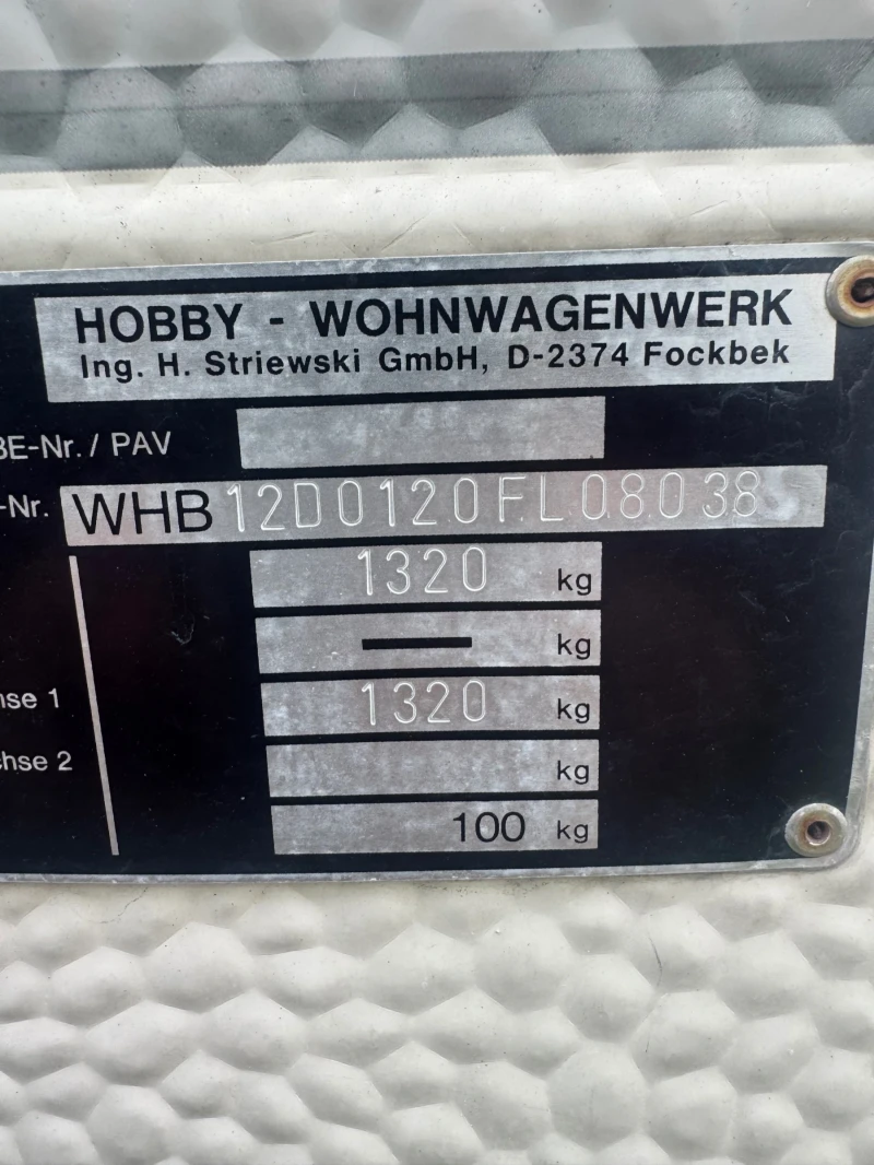 Каравана Hobby 510, снимка 15 - Каравани и кемпери - 53422420