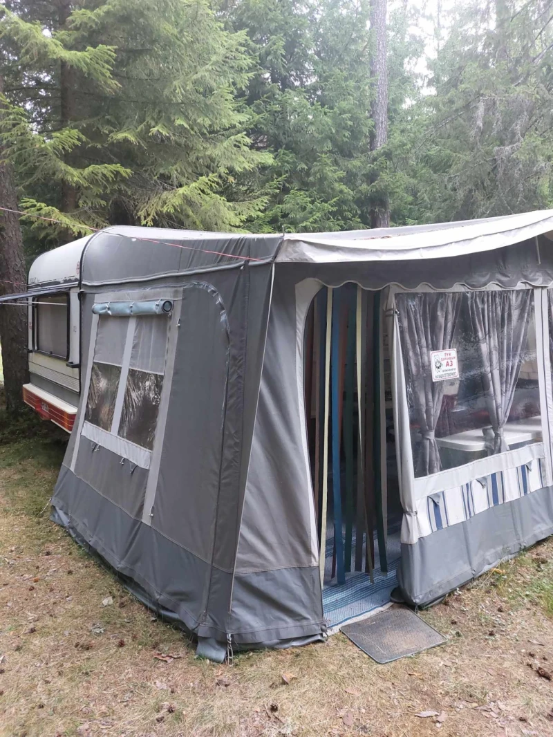 Каравана Hobby 510, снимка 10 - Каравани и кемпери - 53422420