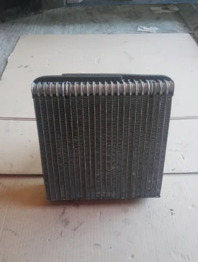 Радиатор климатик вътрешен Фолксваген Голф 5 06г.