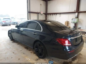 Mercedes-Benz E 300 4MATIC С РЕГИСТРАЦИЯ & АВТО КРЕДИТ , снимка 4